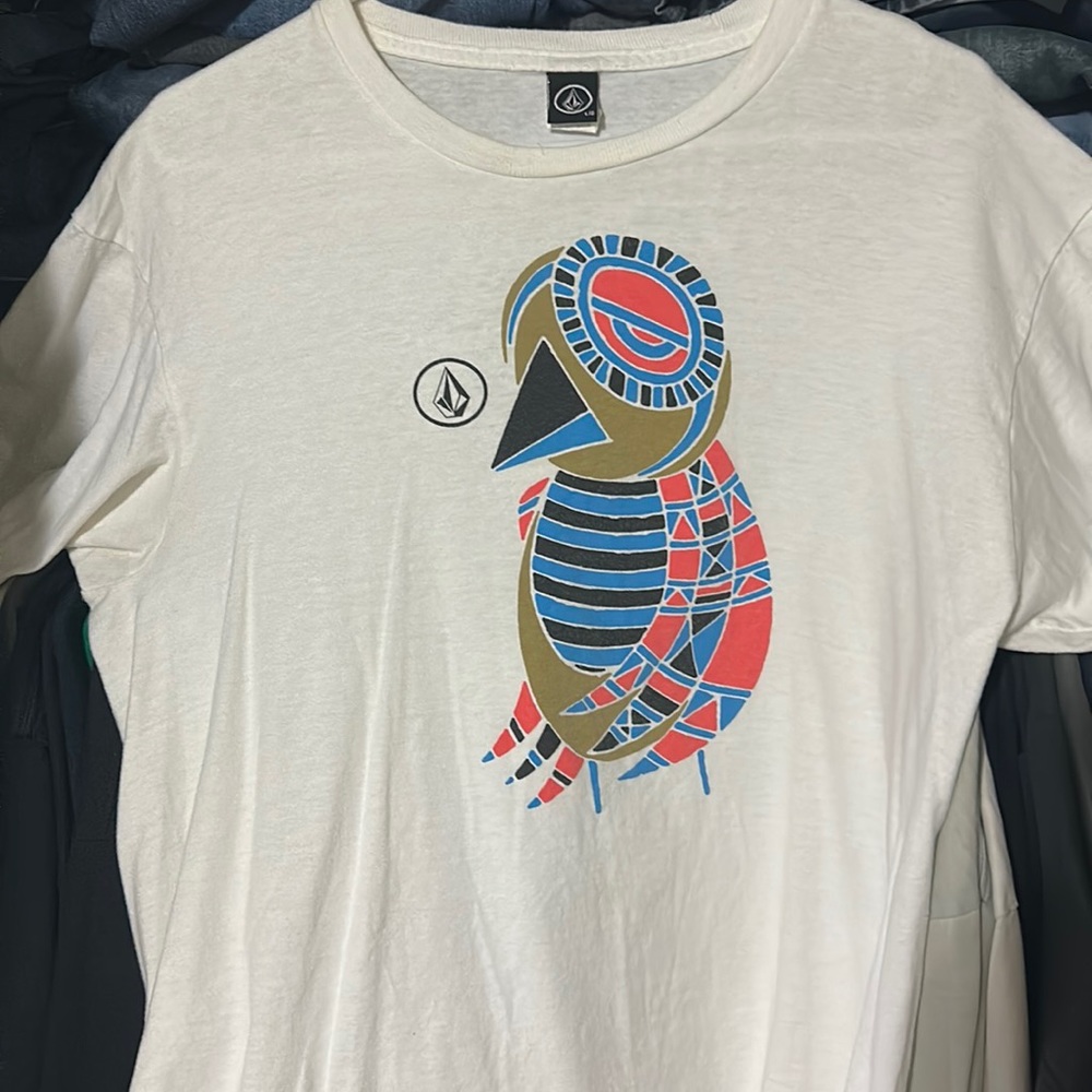 Mens white Vintage Volcom shirt size L